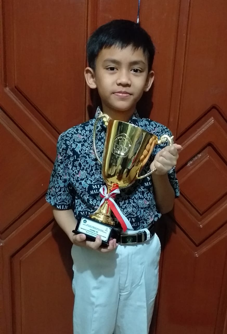 Siswa Min 1 Kota Malang Juara 3 Lomba Menulis Cerpen Nasional Min 1