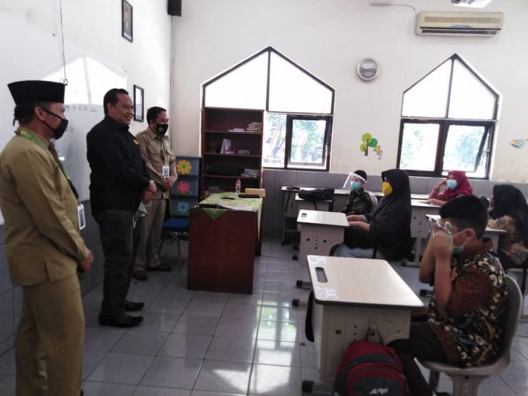 Tinjau MIN 1 Kota Malang, Kasubdit Kurikulum dan Evaluasi Kemenag RI Pastikan Uji Coba AKSI 2020 Berjalan Lancar