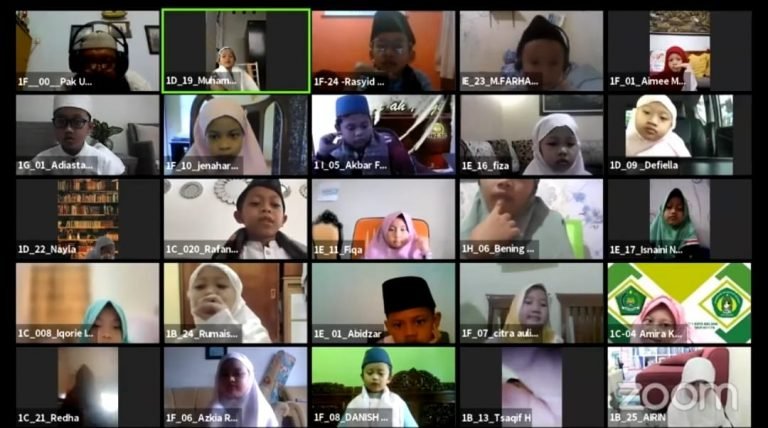 Tampil Beda pada Peringatan Hari Santri