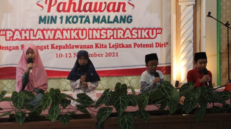 Pahlawan Bukan Hanya Pegang Senjata