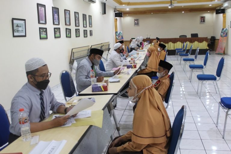 Seratus Siswa, Ikuti Ujian Tahfidz Alquran