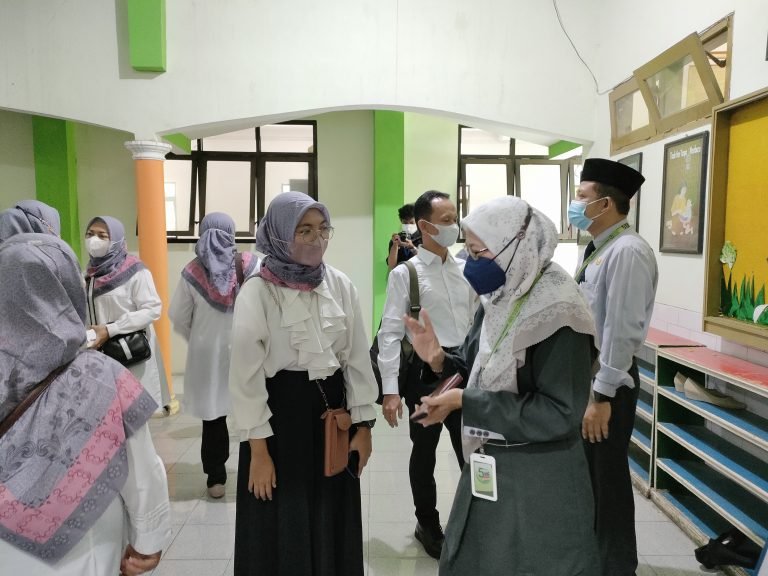 Kunjungan Studi Tiru KKMI Ciputat Timur Kota Tangerang