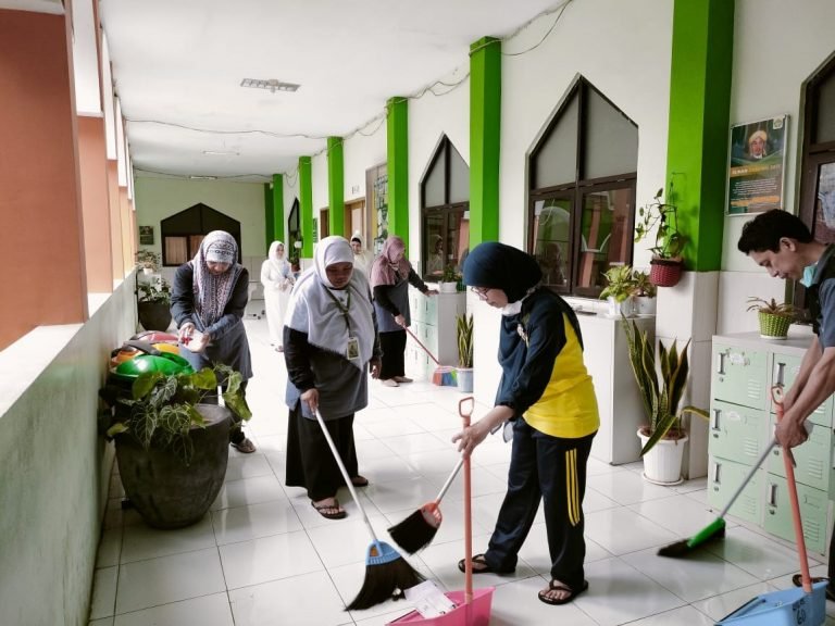 Jumat Berkah Kenalkan Bakso Berlin