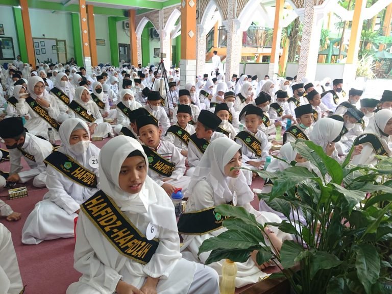 Gelar Tasmi Akbar dan Tahfidzul Quran Wujudkan Generasi  Qurani