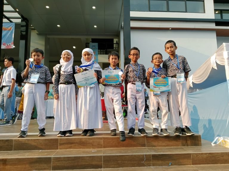 Raih Medali Emas, Perak, dan Perunggu di Ajang KOMAS 18 se Indonesia