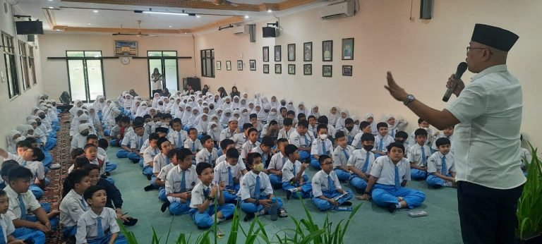 Tingkatkan Kemampuan Berbahasa Inggris melalui Event English Competition