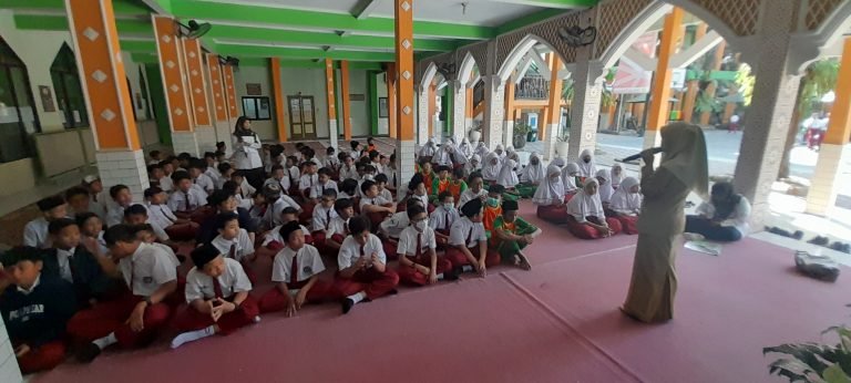 Wujudkan Hidup Sehat, MIN 1 Gelar Penyuluhan Perilaku Hidup Bersih dan Sehat