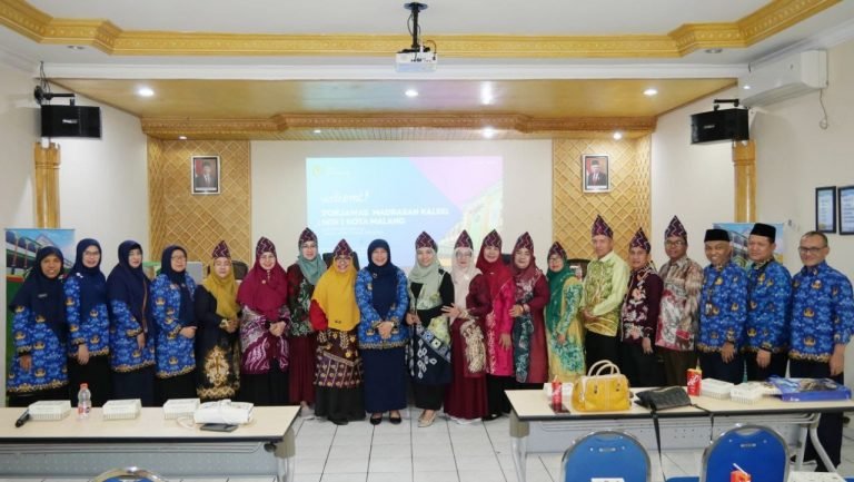 Pokjawas Kalimantan Selatan Kunjungi MIN 1 Kota Malang