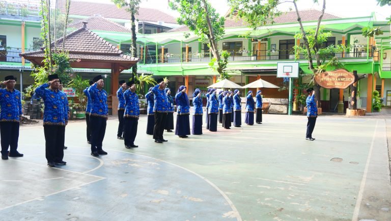 MIN 1 Kota Malang Peringati Hari Korpri ke-52 Kepala Madrasah Ingatkan  4 Pesan Penting
