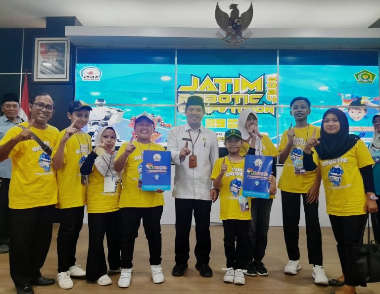 MIN 1 Kota Malang Raih Juara pada Kompetisi Robotik Jawa Timur dengan Game Animasi yang Mengangkat Tema Budaya Lokal