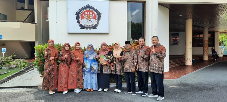 MIN 1 Kota Malang Wujudkan Kerjasama Internasional dengan Sekolah Indonesia Singapura