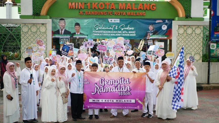 Siswa MIN 1 Kota Malang Sambut Ramadan 1446 H dengan Gegap Gempita lewat Pawai Iftitahur
