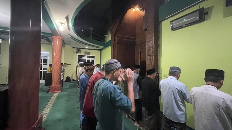 Semarak Ramadan 1446 H! GTK MIN 1 Kota Malang Gelar Tarawih Bersama di Masjid Al-Muttaqin Kemenag Kota Malang