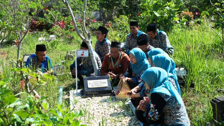 Ziarah dan Anjangsana Awali Rangkaian HUT ke-47 MIN 1 Kota Malang