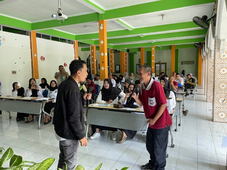 Sehari Keminggris Ala MIN 1 Kota Malang, Bahasa Inggris Didorong Jadi Iklim Budaya Madrasah