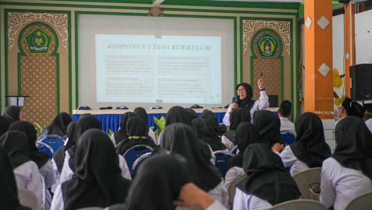 Jadi Pilot Project Kurikulum Berbasis Cinta, MIN 1 Kota Malang Susun Dokumen Implementasi KBC