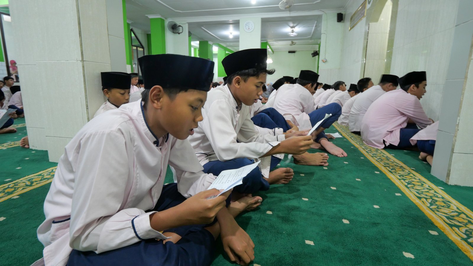 Ketuk Pintu Langit, Siswa Kelas VI MIN 1 Kota Malang Gelar Istighosah dan Doa Menuju Pendidikan Jenjang Menengah