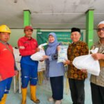 Gempita Ramadan 1447 H: MIN 1 Kota Malang Terima dan Salurkan Zakat Fitrah kepada Mustahiq
