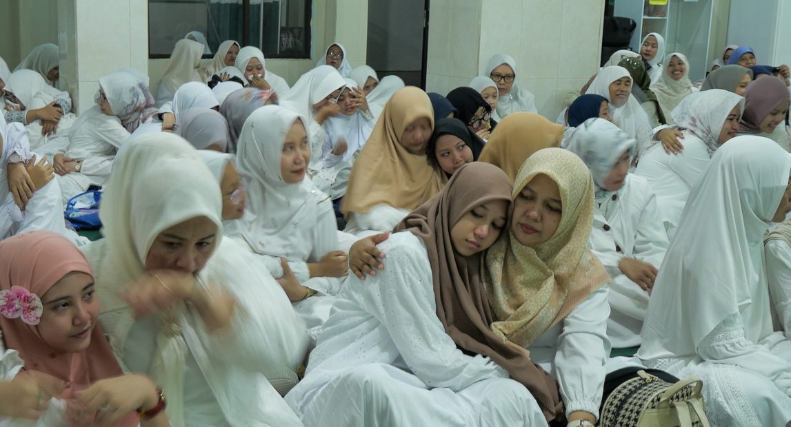 Ketuk Pintu Langit, Siswa Kelas VI MIN 1 Kota Malang Perkuat Doa dan Ikatan Orang Tua